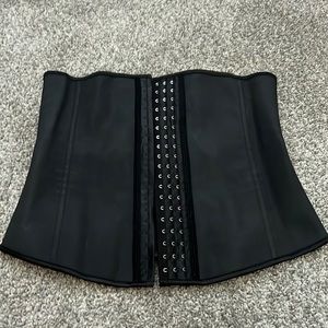 Black Waist Trainer